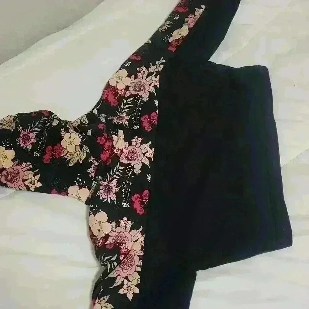 Puma Floral Cropped Hoodie - Picture 5 of 5
